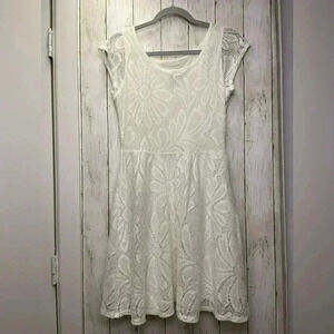 Deletta White Summer Dress Size M Lightweight/Special occasion